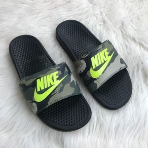 nike camouflage slippers